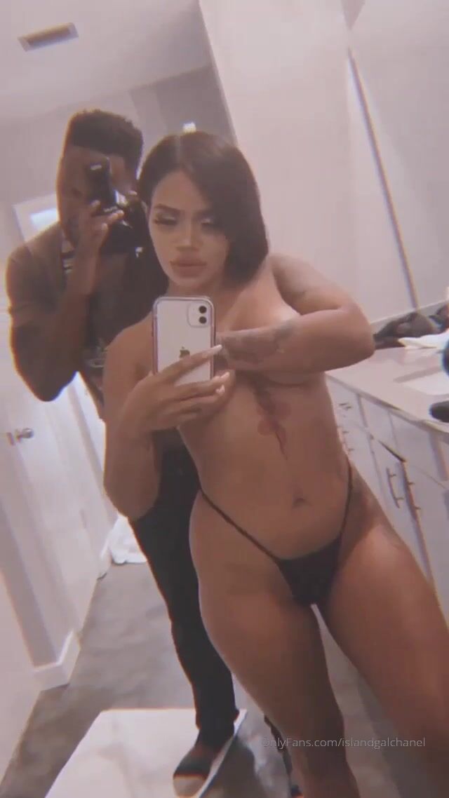 Watch Islandgalchanel Onlyfans Luxurious Curvy Masturbates Shaved Pussy